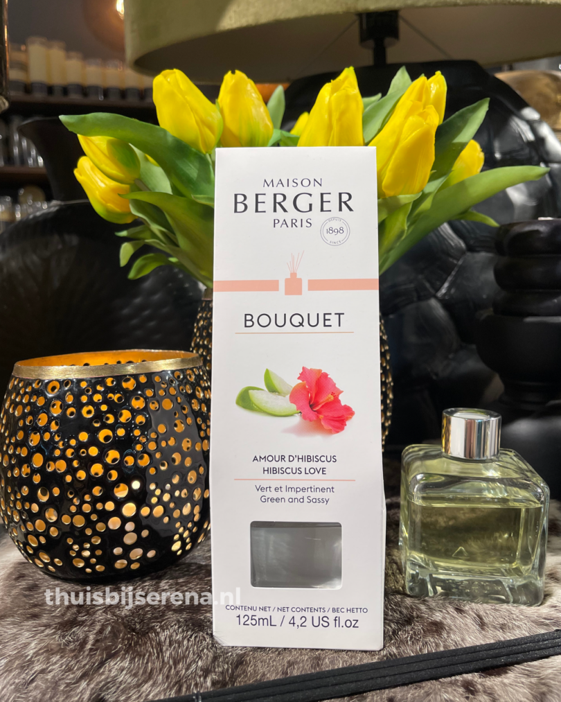 Parfumverspreider Amour d'Hibiscus is een transparante bloem, modern en licht. Een multi-sensuele en veelzijdige geur om je zintuigen aan te scherpen.